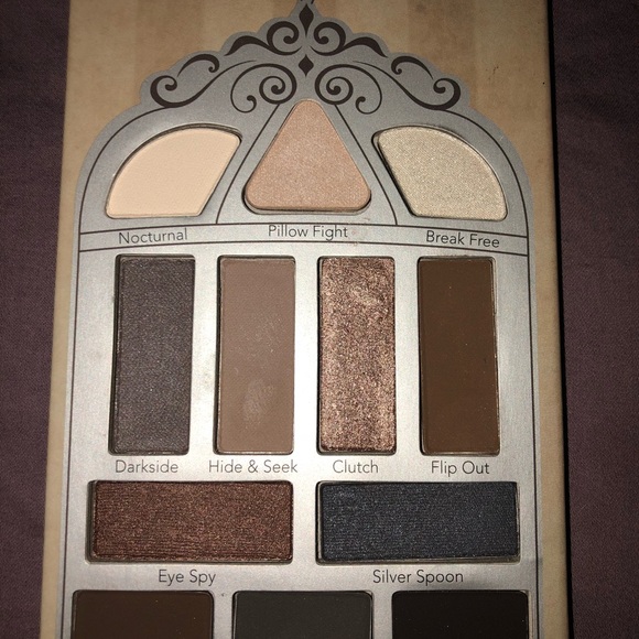 Nightingale eyeshadow palette - Picture 2 of 2